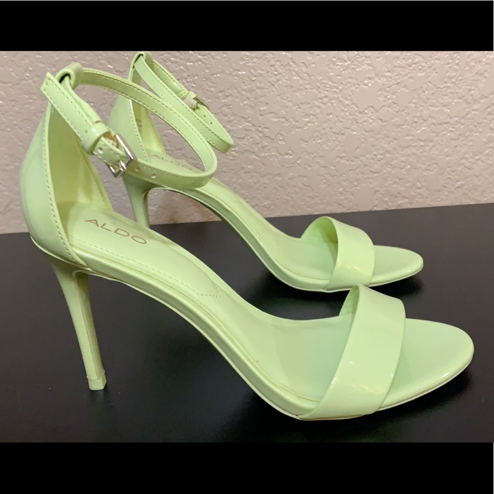Light green, 3 inch heel, Size 6, ALDO
